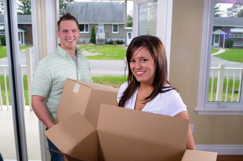 Moving truck service for homes and flats in Tooting
