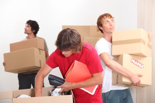 Local moving team handling access and parking challenges in SW17